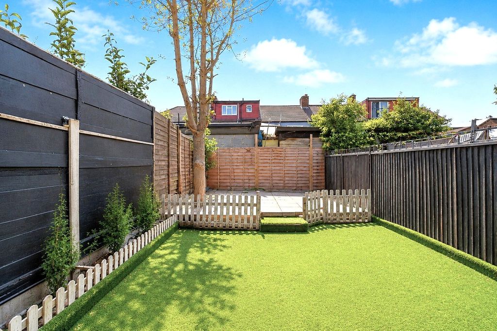 Property photo 3 of 12 Picture No. 03