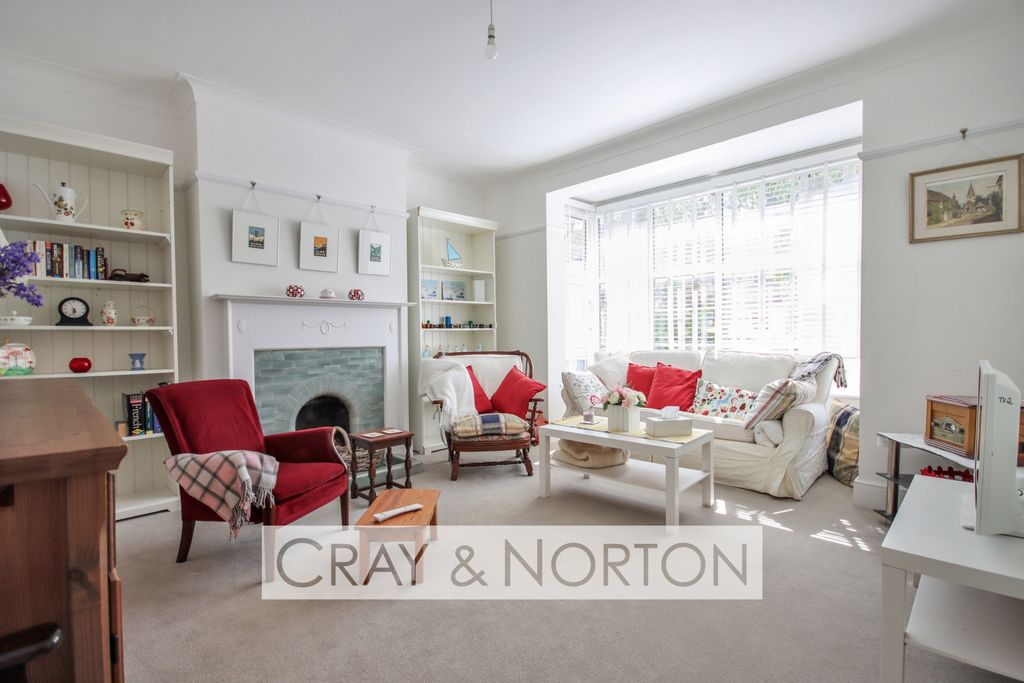 Property photo 2 of 15 Photo 8