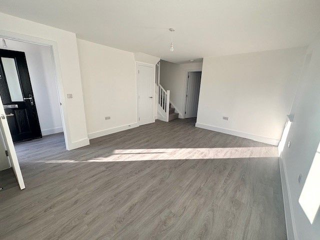 Property photo 2 of 10 Living Room