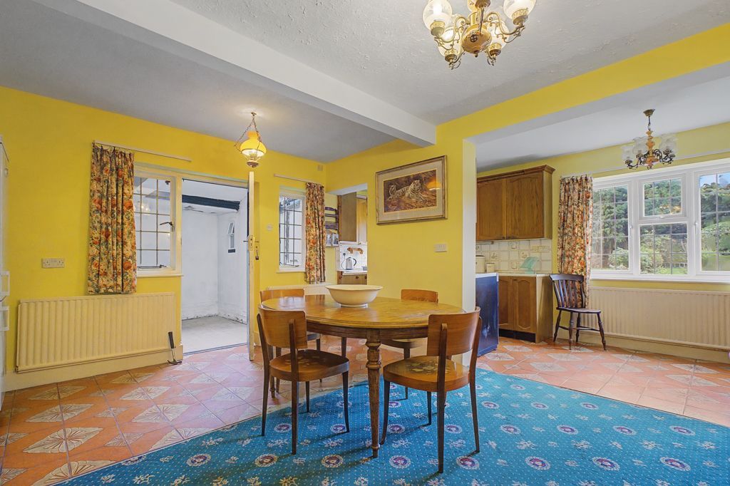 Property photo 3 of 25