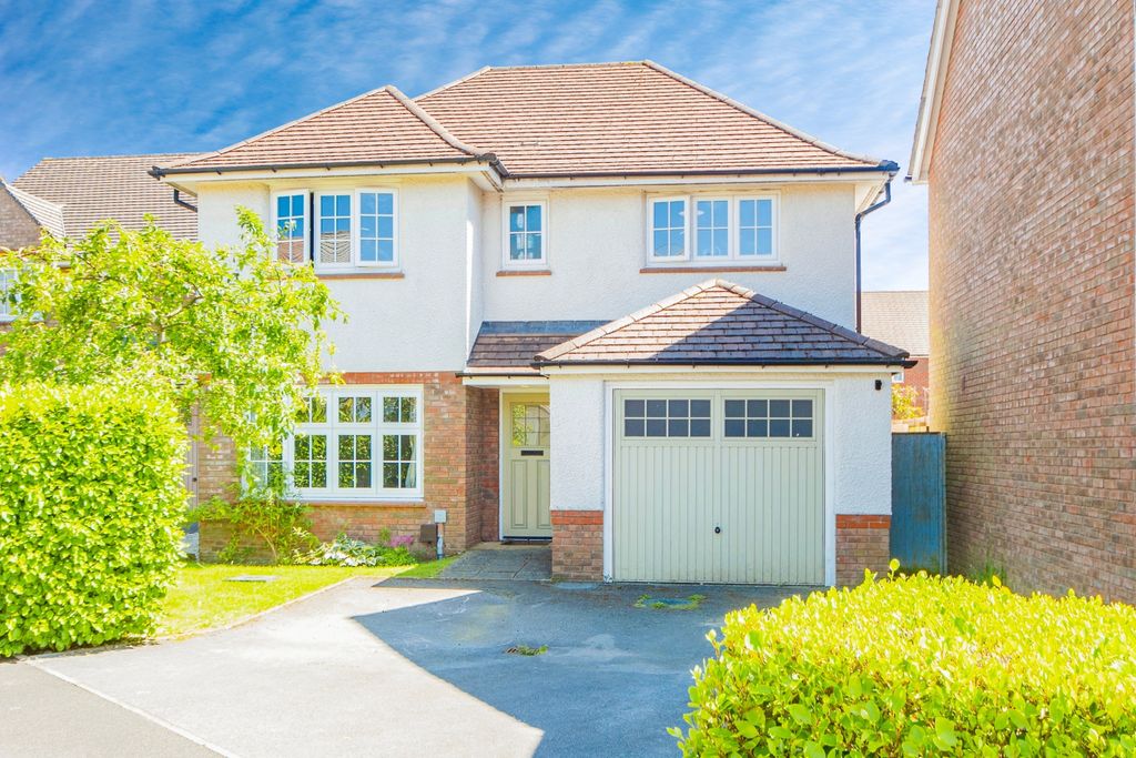 Property photo 1 of 19 P1354268