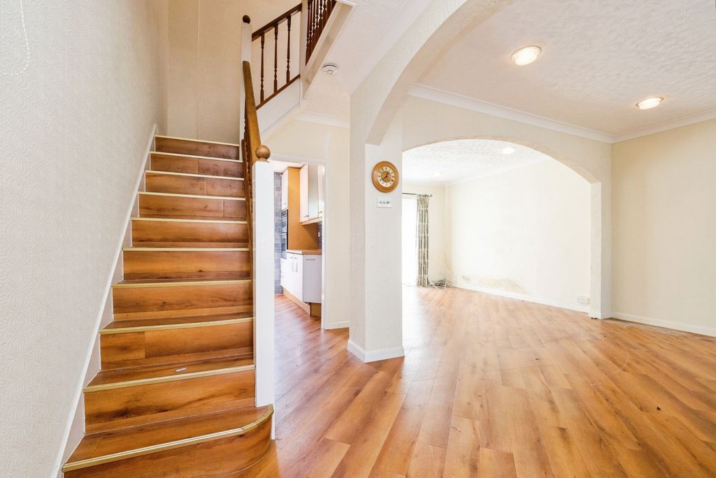 Property photo 2 of 38 Pbox-Img.Jpg