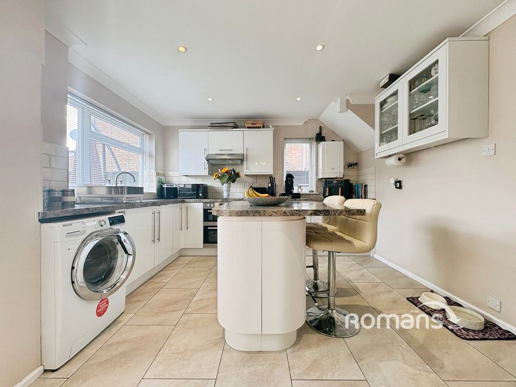 Property photo 2 of 15 Pbox-Img.Jpg