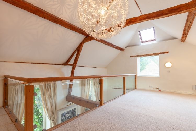 Property photo 3 of 13 269670