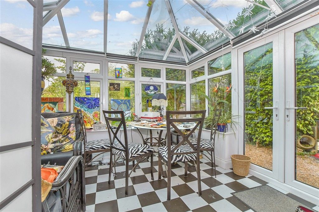 Property photo 3 of 16 Conservatory