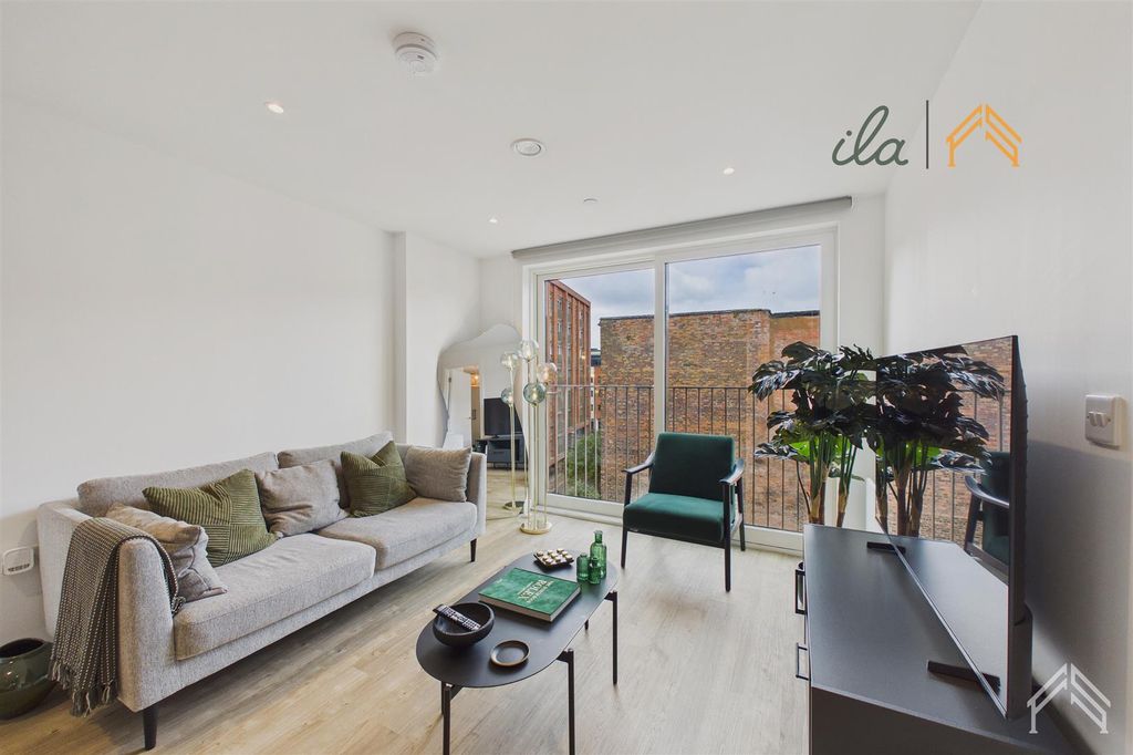 Property photo 1 of 17 1.Png
