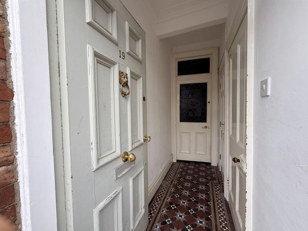 Property photo 3 of 10 B64A6866-c7c7-4608-8c40-6Fed51d5Ecf1.Jpeg