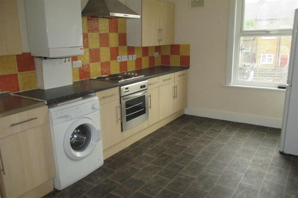 Property photo 2 of 8 2.Jpg