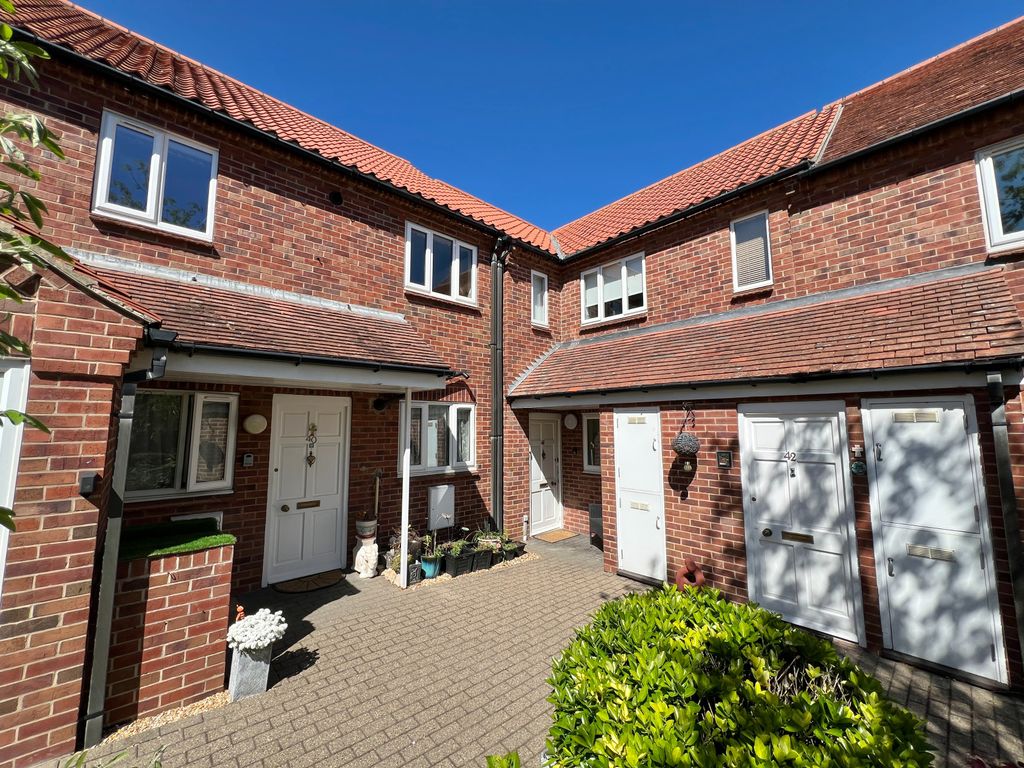 Property photo 2 of 19