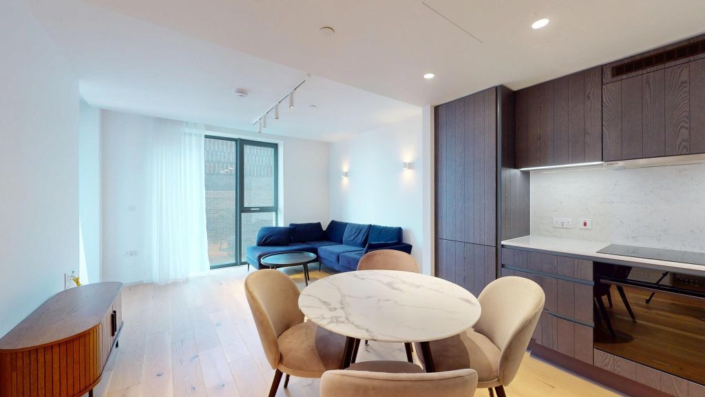 Property photo 1 of 30 Living Room