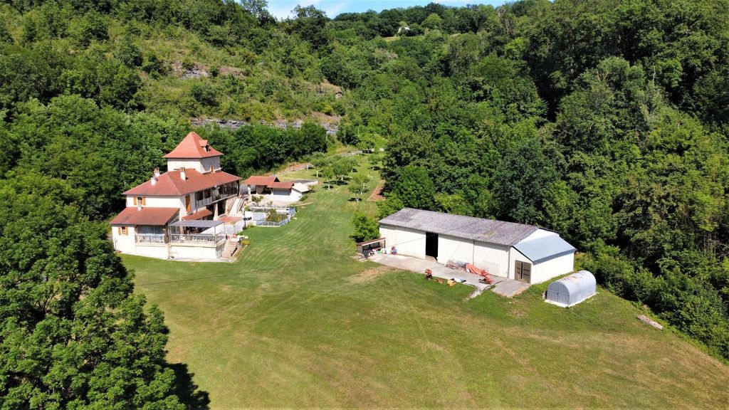 Property photo 1 of 7
