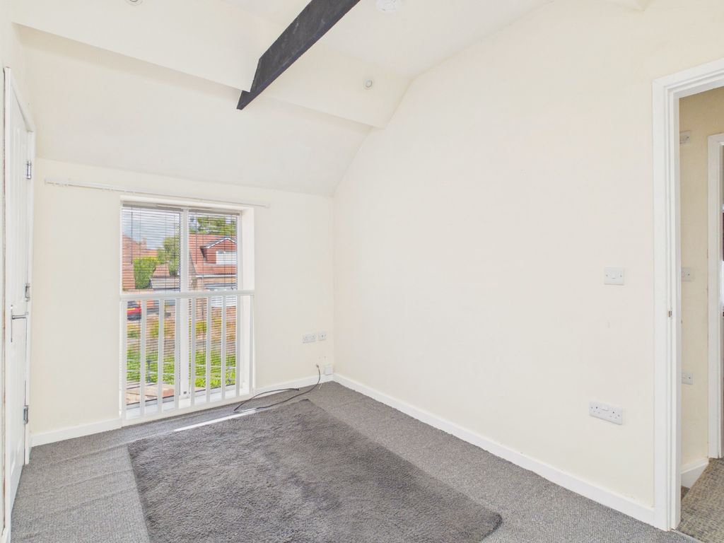 Property photo 2 of 17 5224204