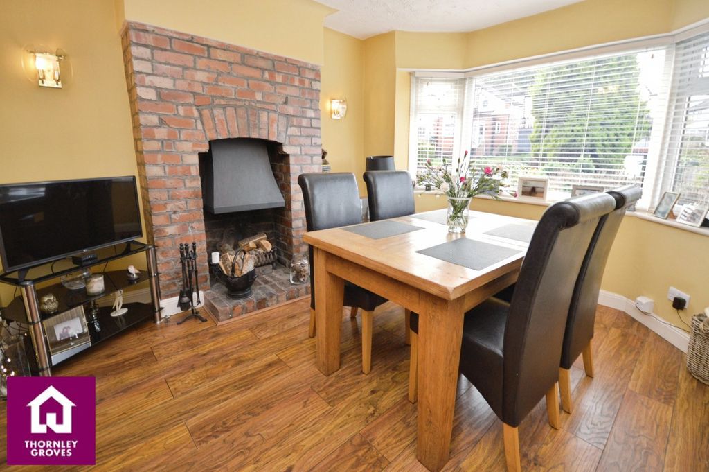 Property photo 3 of 27 Dining Room