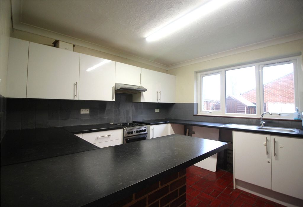 Property photo 3 of 14 Picture No. 21