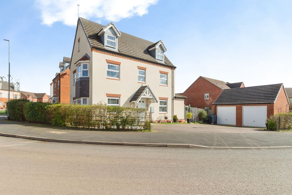 Property photo 1 of 15