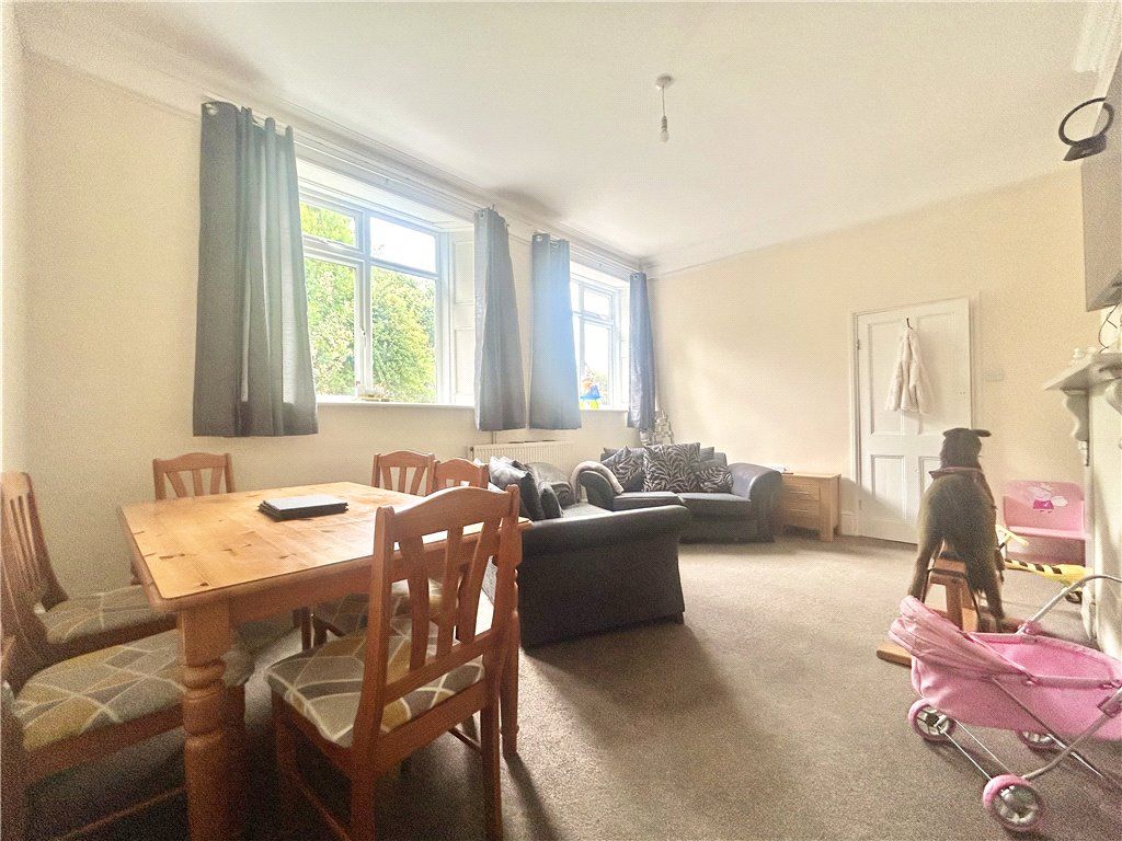 Property photo 3 of 16 Dining Room