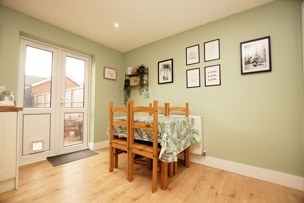 Property photo 3 of 19 Breakfast Area