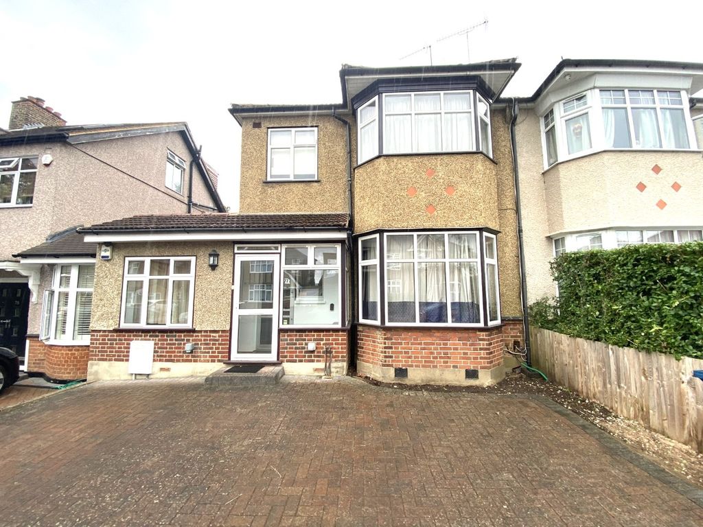 Property photo 1 of 19 4307372