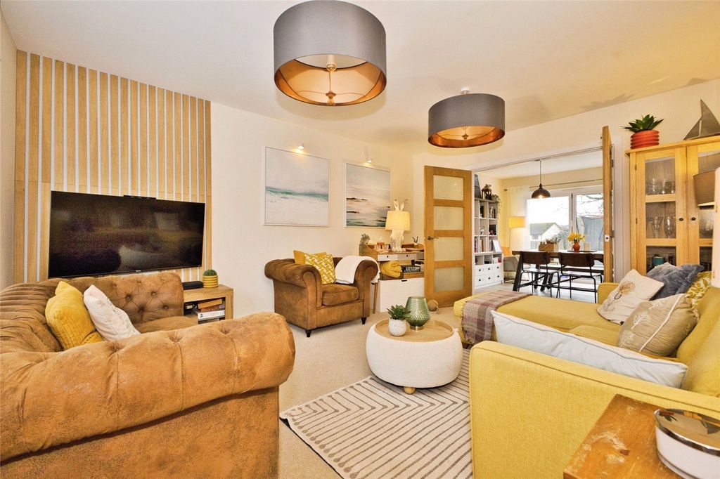 Property photo 2 of 24 Picture No. 04