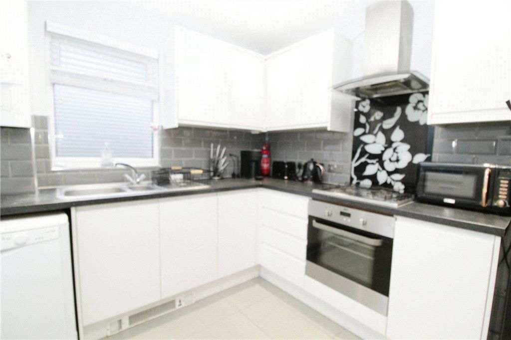 Property photo 2 of 10 Kitchen Area