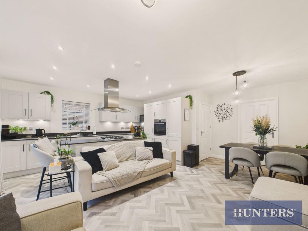 Property photo 2 of 16 Cam01494G0-Pr0483-Still006 (1).Jpg