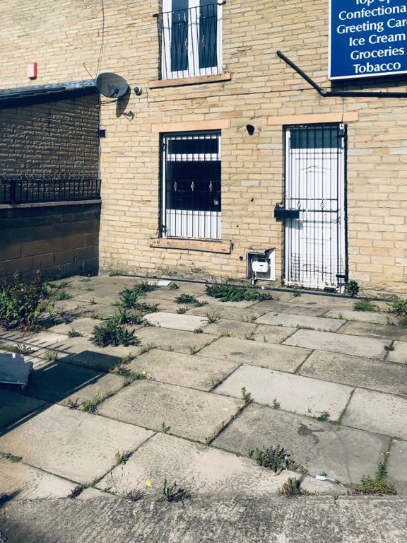 Property photo 2 of 3