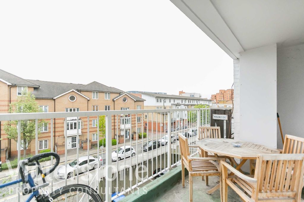 Property photo 2 of 10 1553245