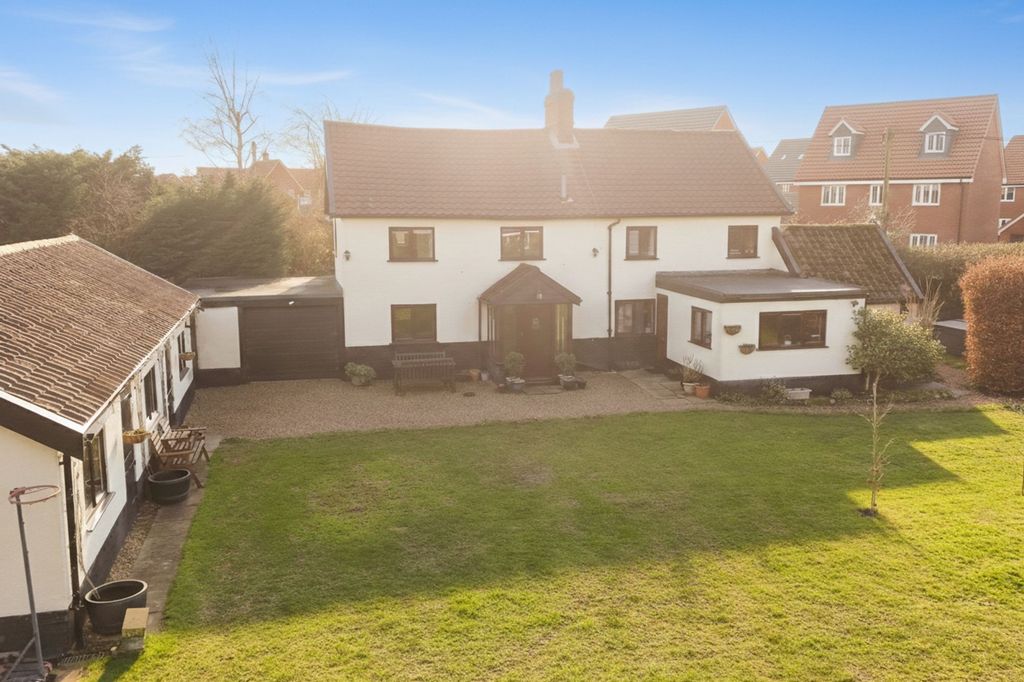 Property photo 1 of 34