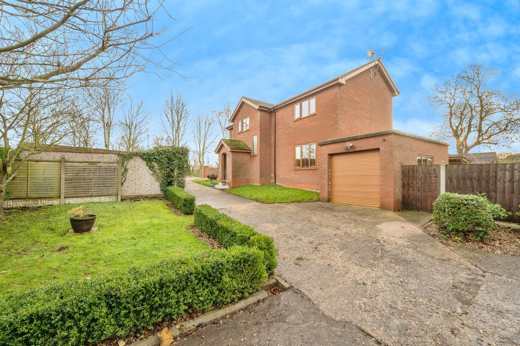 Property photo 1 of 20