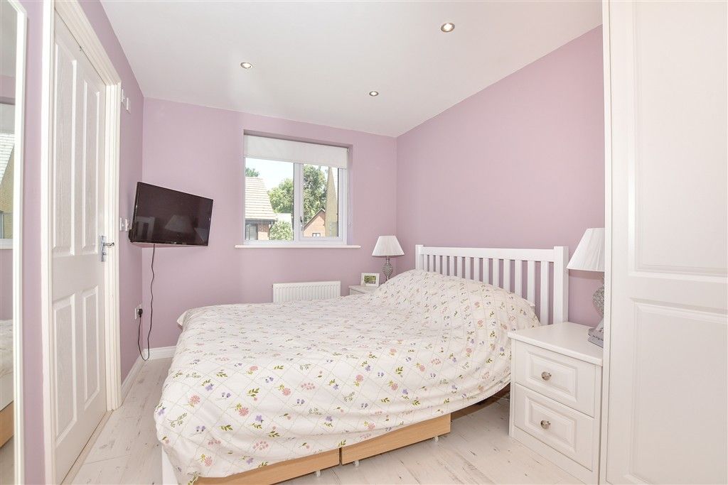 Property photo 3 of 11 Bedroom 1