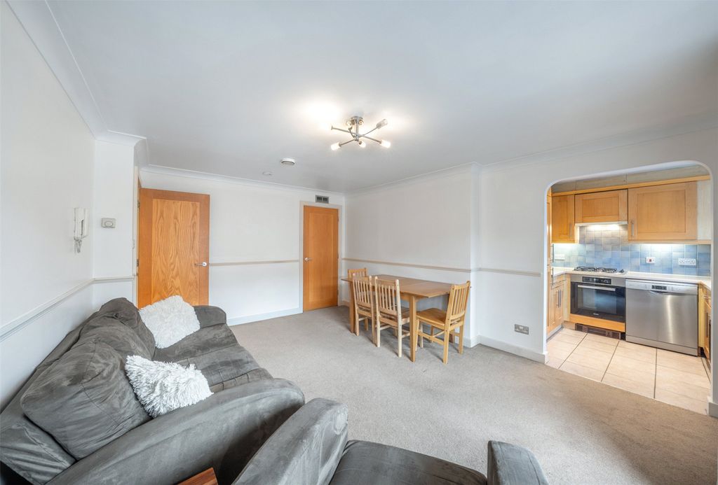 Property photo 3 of 17 Picture No. 03