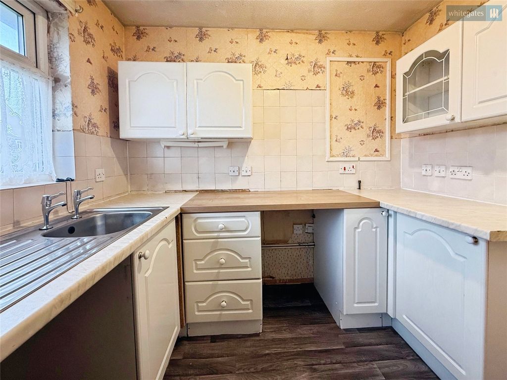 Property photo 3 of 12 Picture No. 06