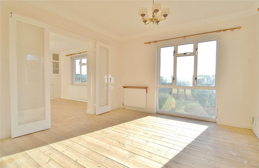 Property photo 2 of 15 Picture No. 22