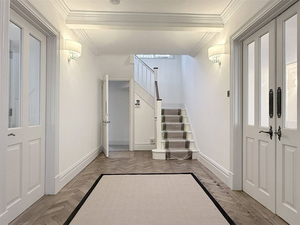 Property photo 1 of 24 Picture No. 05