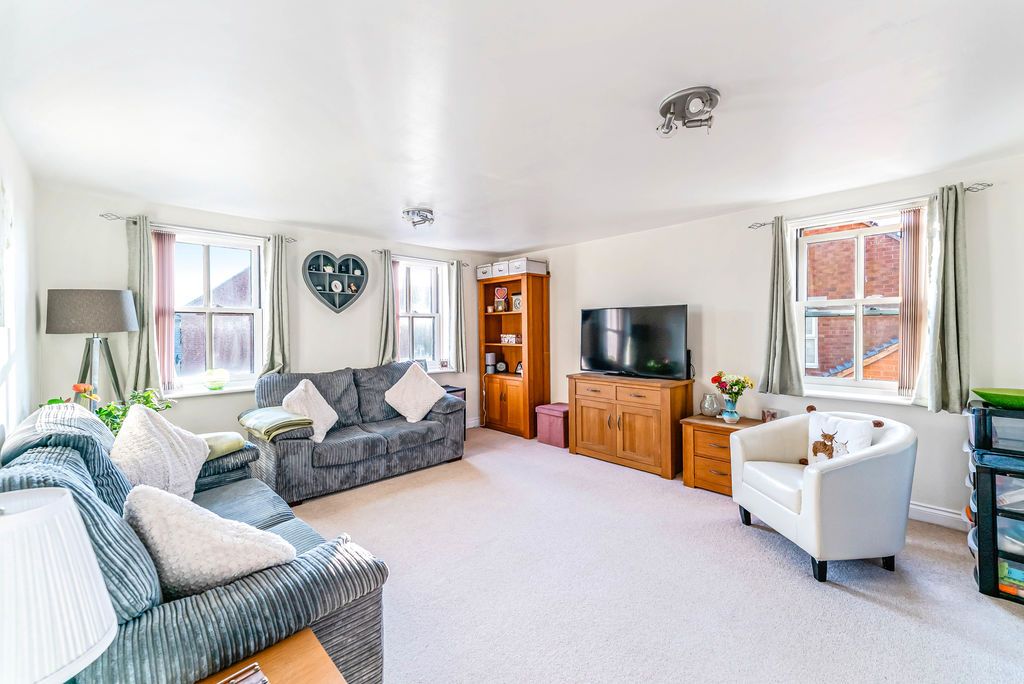 Property photo 2 of 13 Photo 9