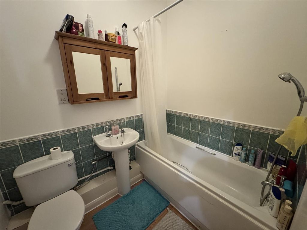 Property photo 3 of 5 Img_9375.Jpg