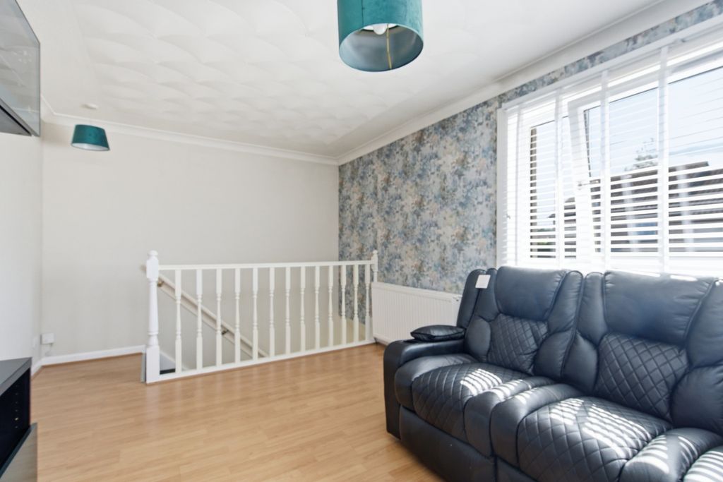 Property photo 2 of 21 5327525