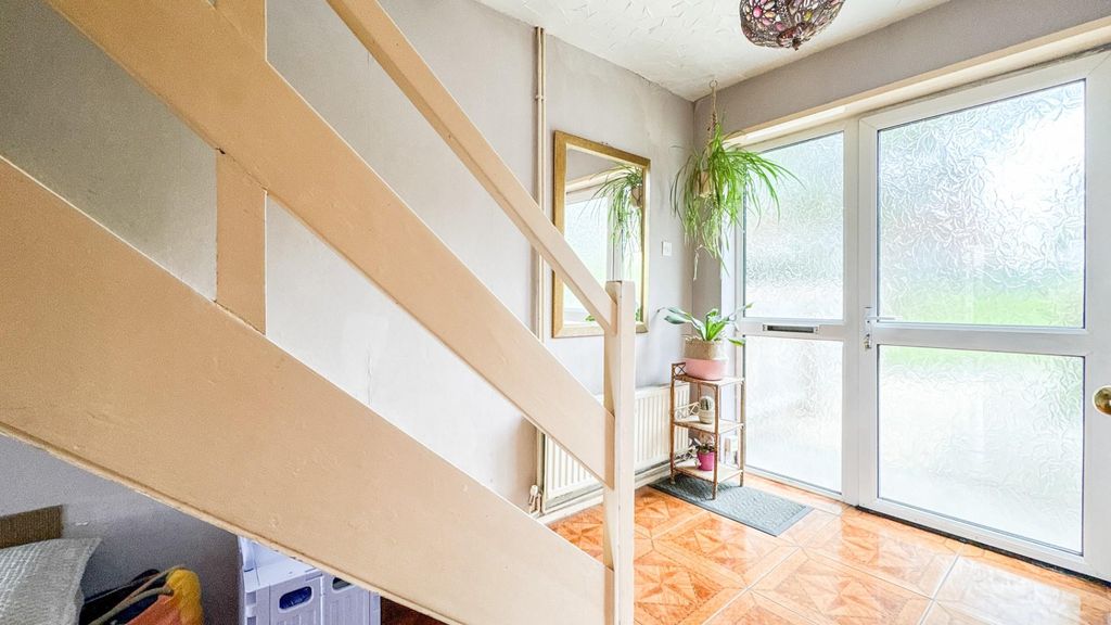 Property photo 3 of 17 Untitled-5777.Jpg