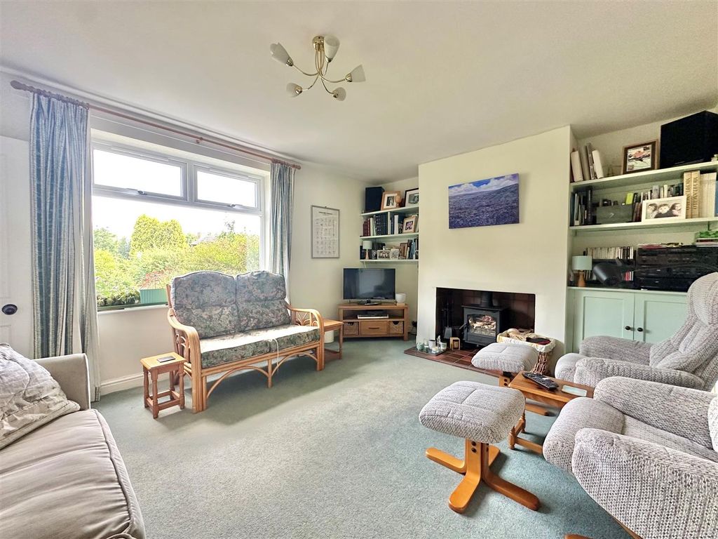 Property photo 3 of 16