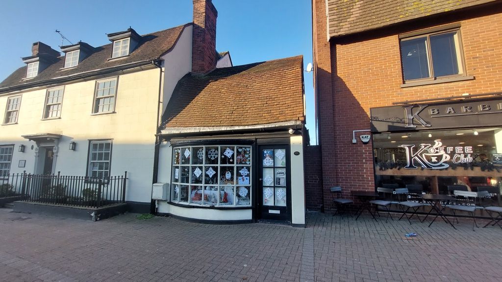 Property photo 1 of 6 Photo 6