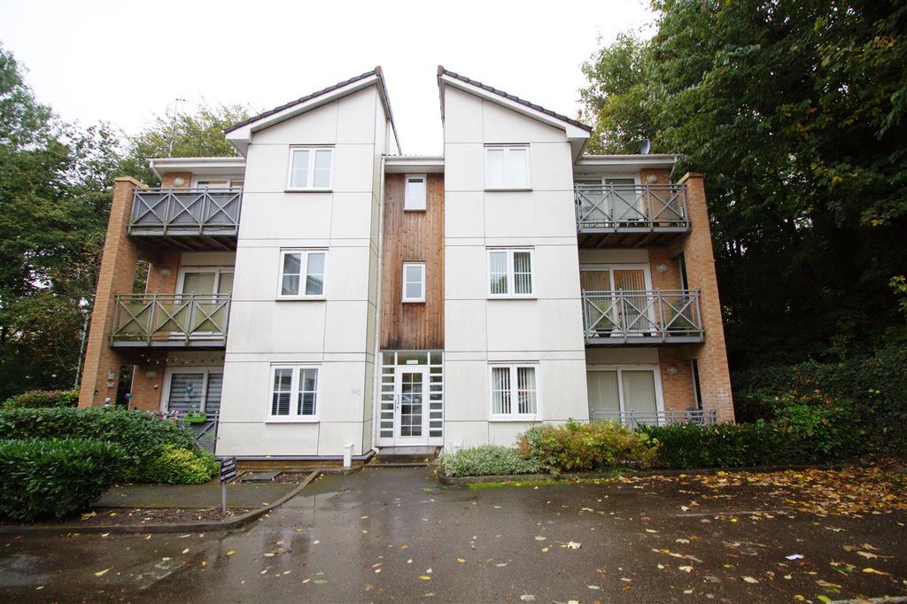 Property photo 1 of 9 External _Inpixio.Jpg