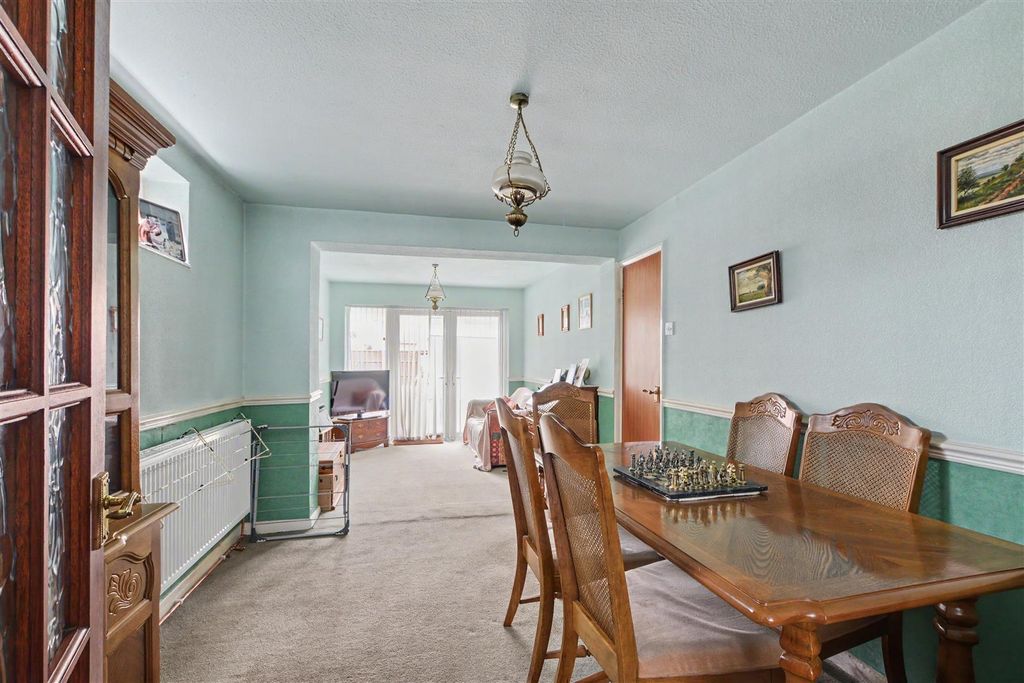Property photo 3 of 36 Dining Area