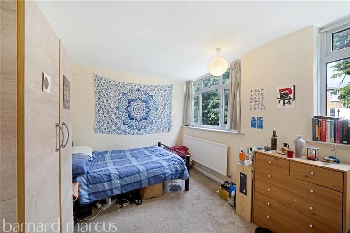 Property photo 3 of 6 Bedroom 1