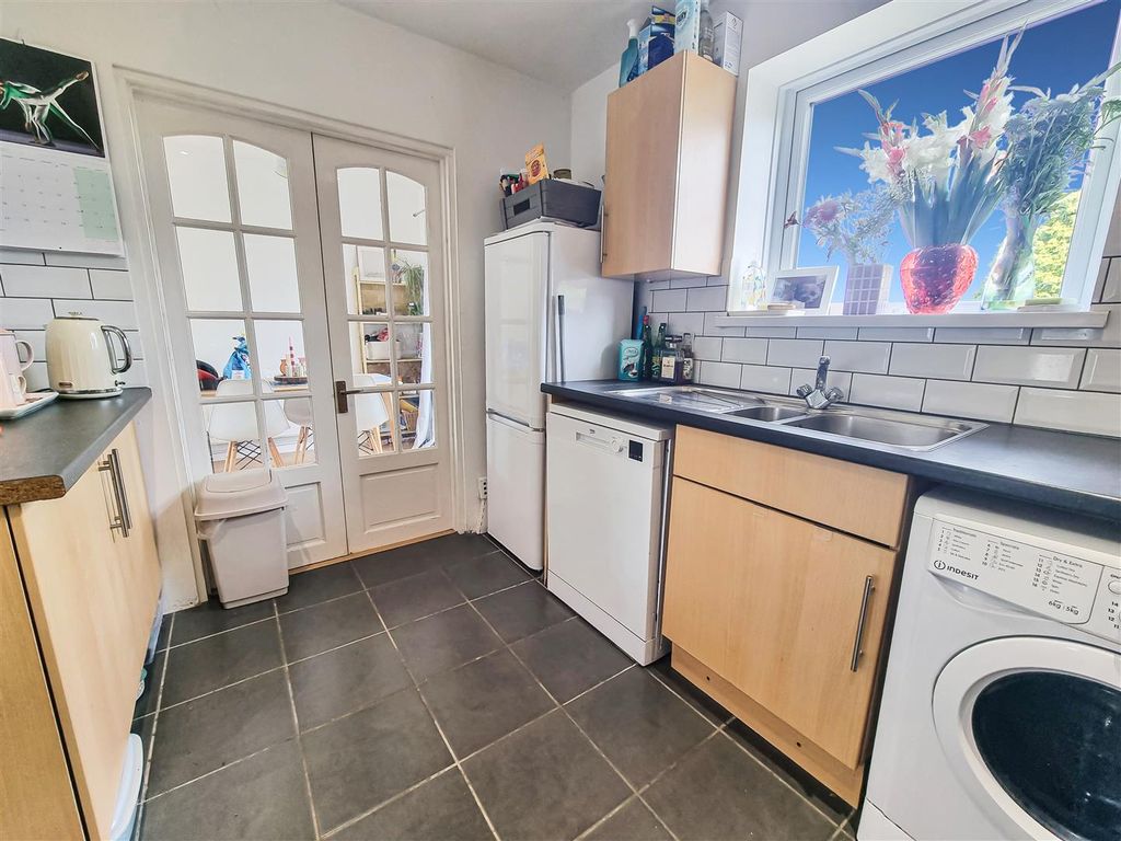 Property photo 3 of 13 79431.Jpg