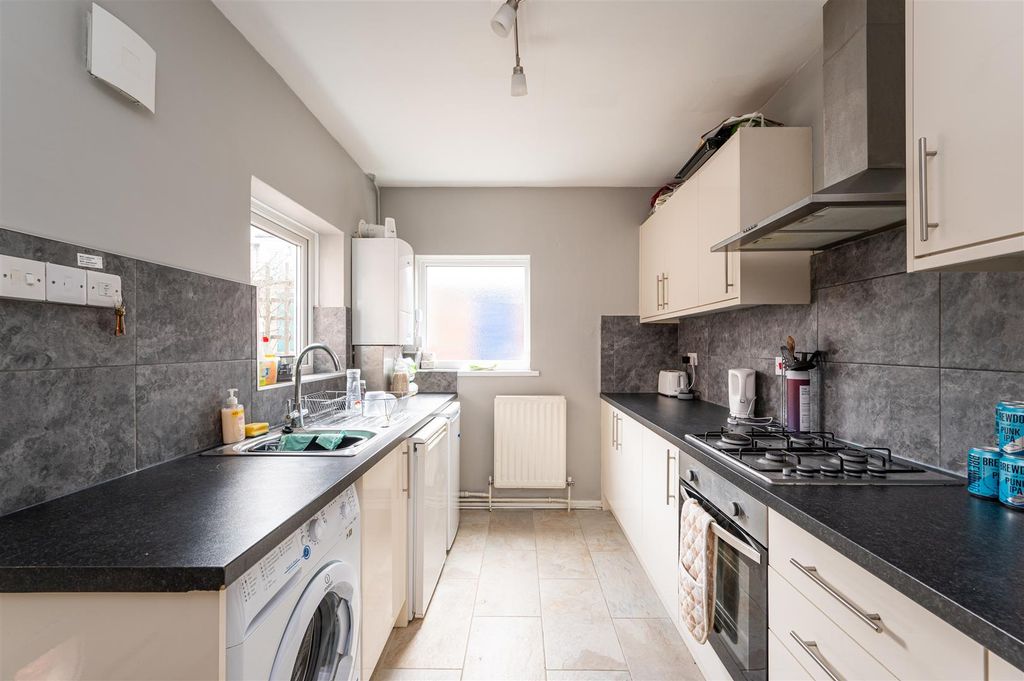 Property photo 3 of 10 Edit-0763.Jpg