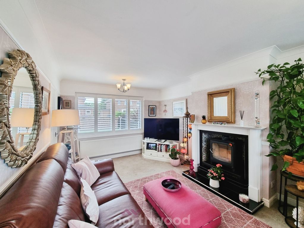 Property photo 2 of 26