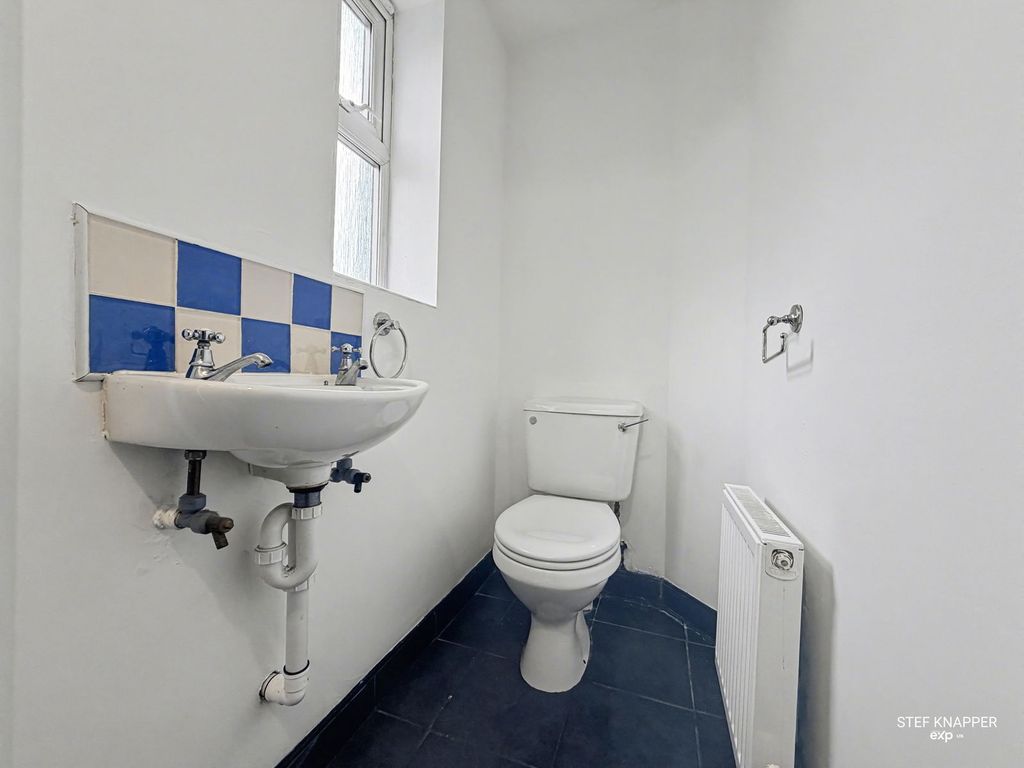 Property photo 3 of 22