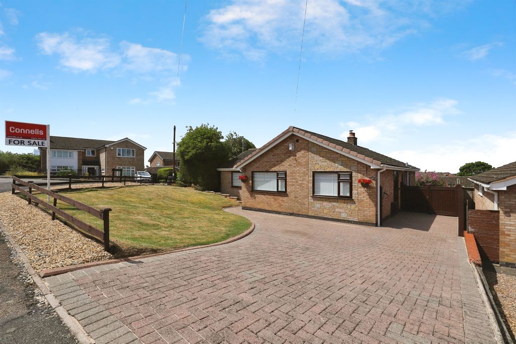 Property photo 1 of 23