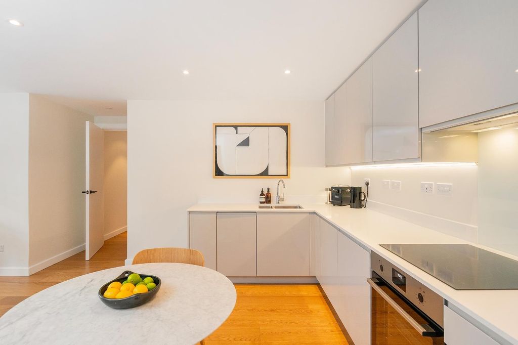 Property photo 3 of 39 7M8Ysi - Reception C.Jpg