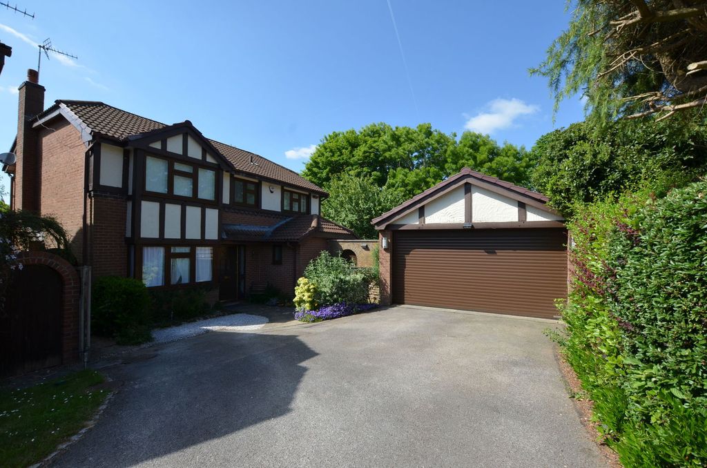 Property photo 3 of 51
